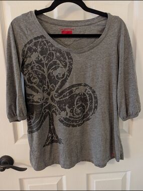 Levi's Women's Gray Scoop Neck Long Sleeve Tee with Black Fleur Graphic